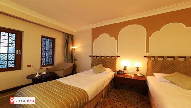 عکس هتل پارسیان صفائیه