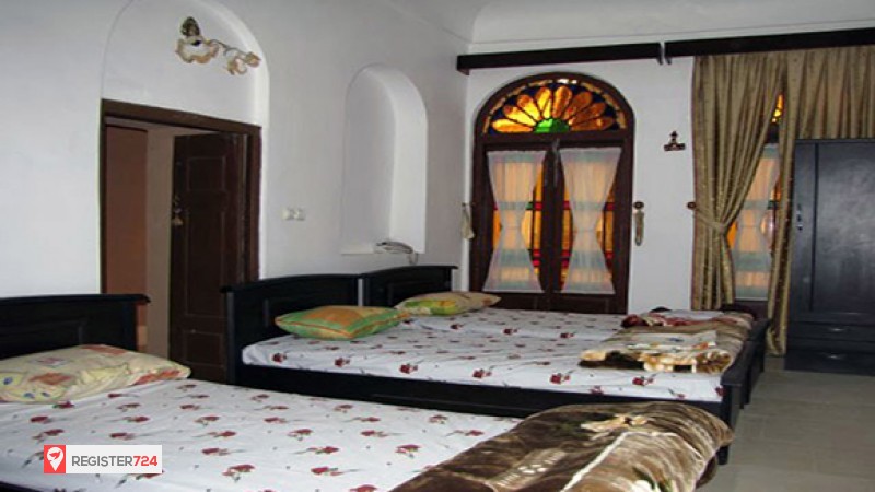 عکس هتل سنتی ادیب الممالک