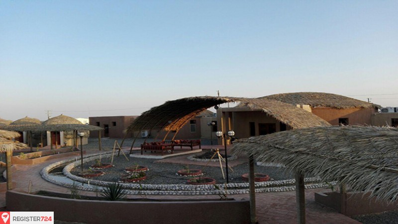 عکس هتل پارسیان قلعه گنج